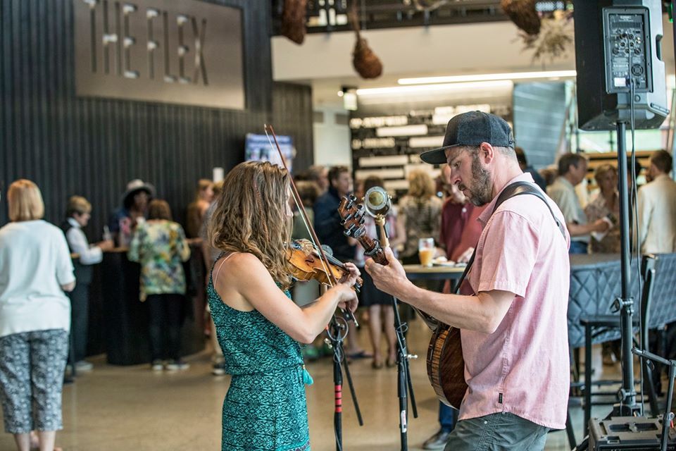 shaky hand sting bank