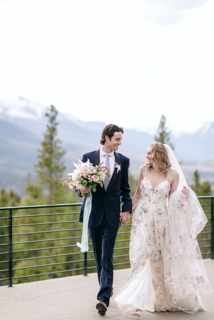 arendelle_castle_private_home_wedding_breckenridge_colorado-7